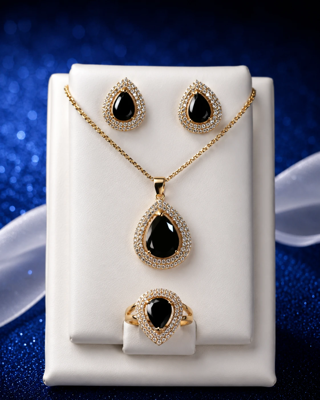 Noir Teardrop Jewellery Set